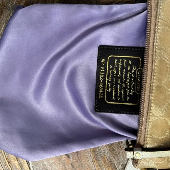 Coach Crossbody - Picture 12 of 15